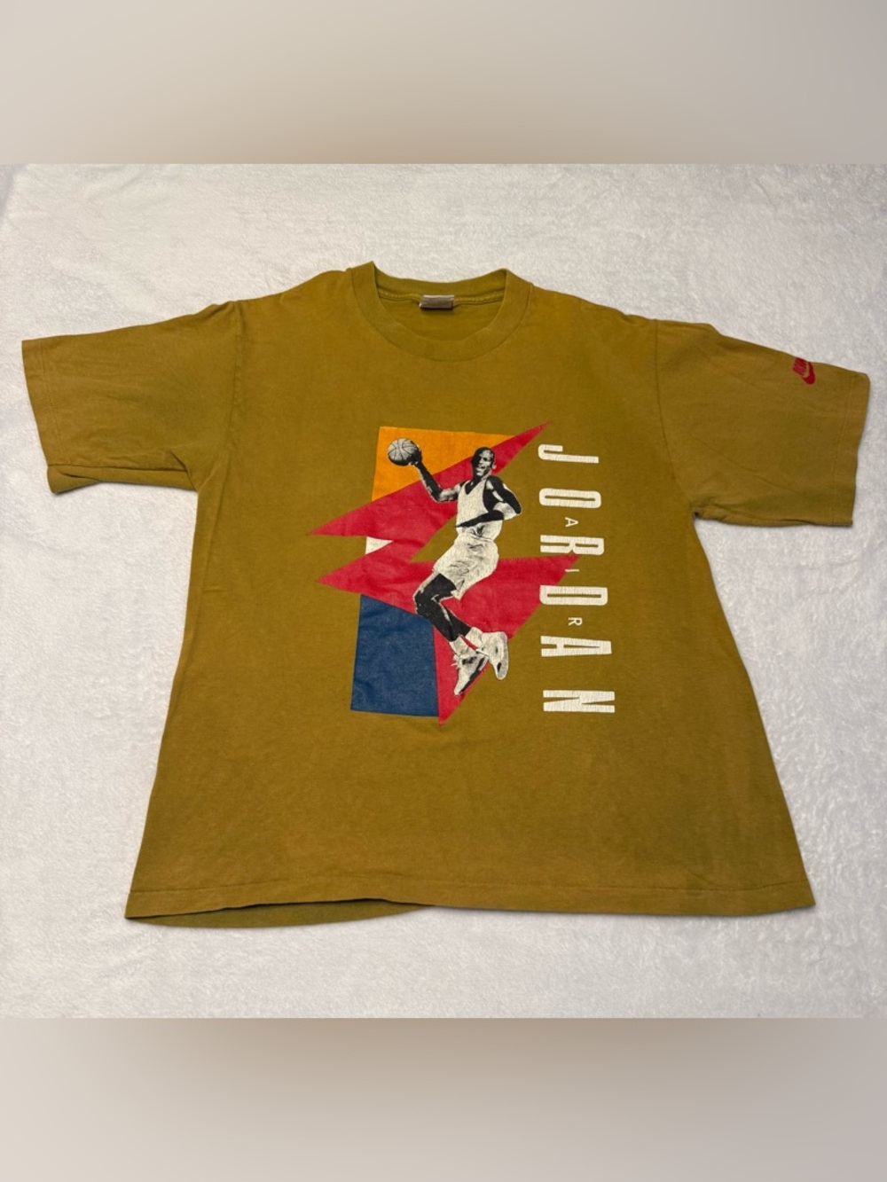 Vintage 1990s Nike Logo Michael Jordan NBA Basketball Shirt M Bulls Jumpman